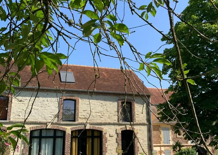 בית נופש La Grange Des Loges *